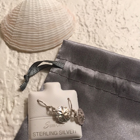 NWT Dainty Silver Sand Dollar Sterling Silver Earrings - Picture 3 of 4